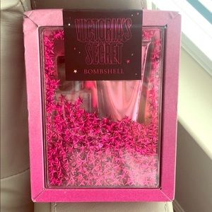VS Bombshell fragrance and lotion set